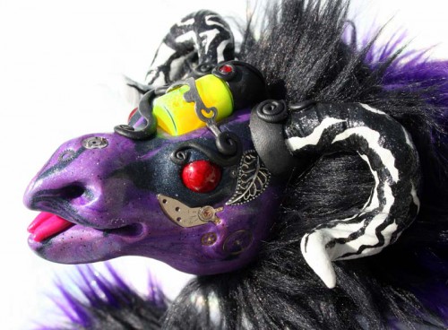 Cher head side small.jpg